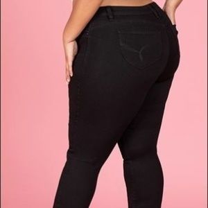 YMI WANNA BETTA BUTT BLACK PONTE PANTS